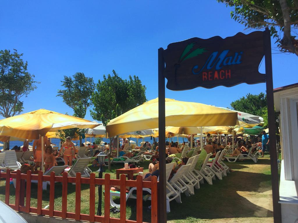 Mali Beach Aparthotel Siğacık Exterior foto